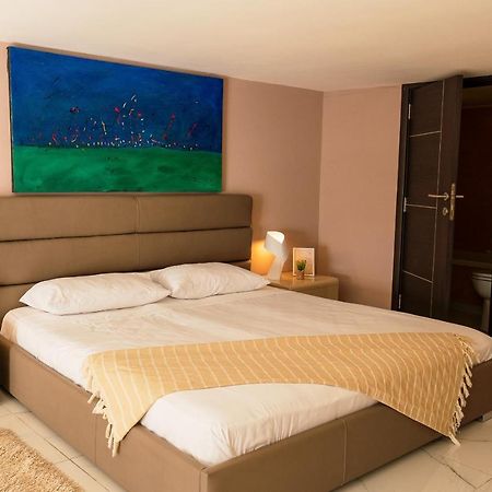 Scenic Seafront Duplex Apartment In Sliema Extérieur photo