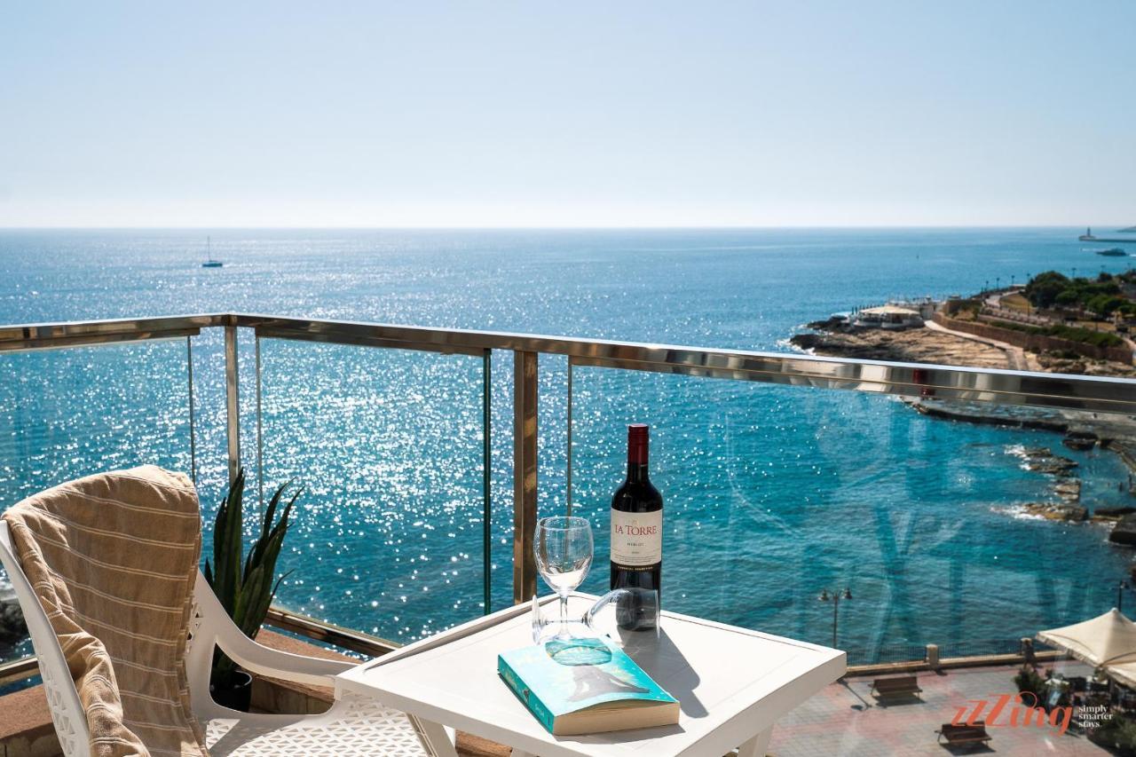 Scenic Seafront Duplex Apartment In Sliema Extérieur photo