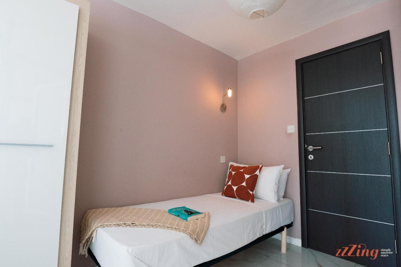 Scenic Seafront Duplex Apartment In Sliema Extérieur photo